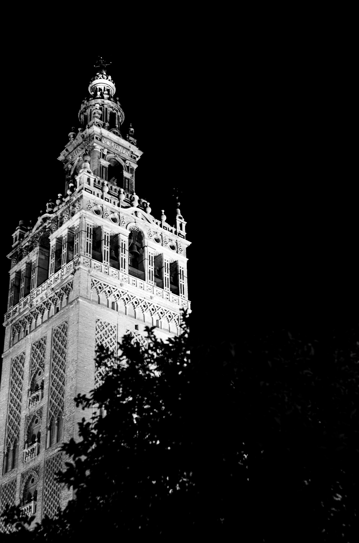 The Giralda: Seville’s Architectural Masterpiece Through Time and Shadow