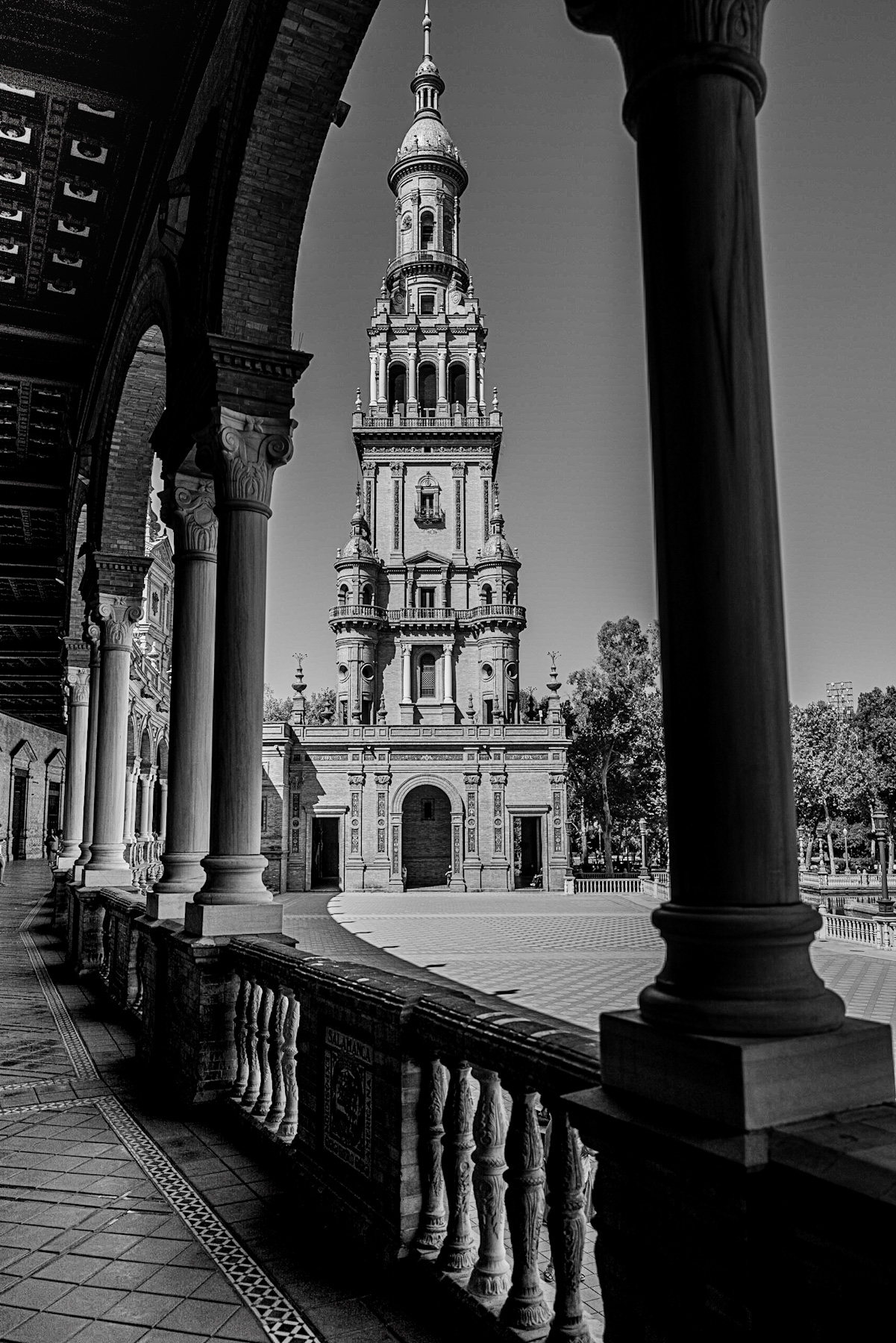 Sevillas Zeitlose Pracht: Die Plaza de España im Fokus