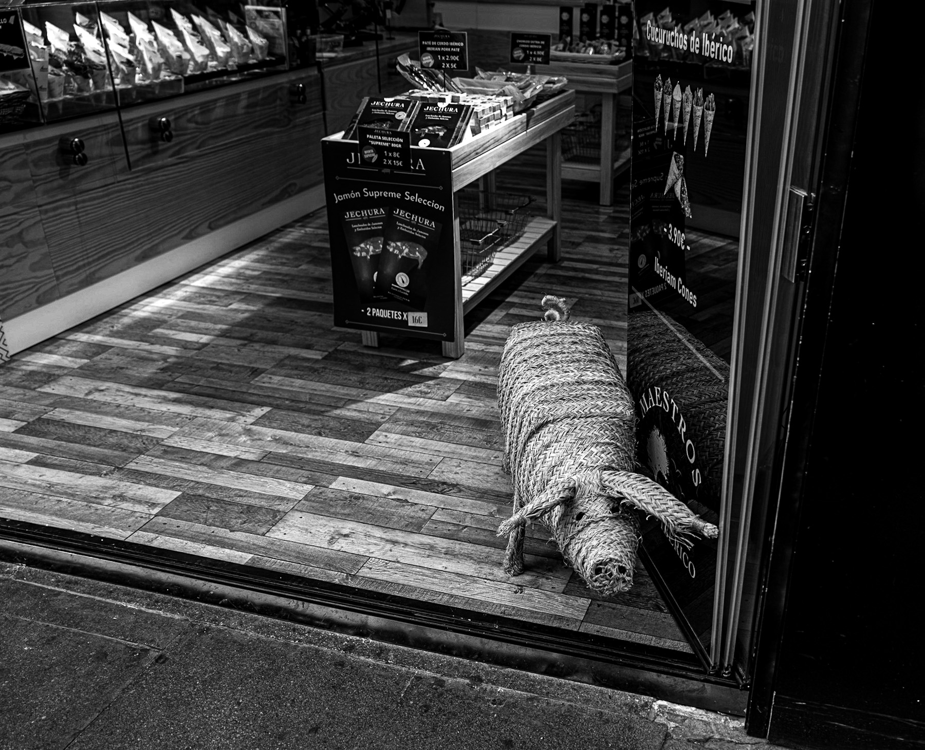 Spain’s Culinary Soul: Jamón Ibérico and Modern Tradition