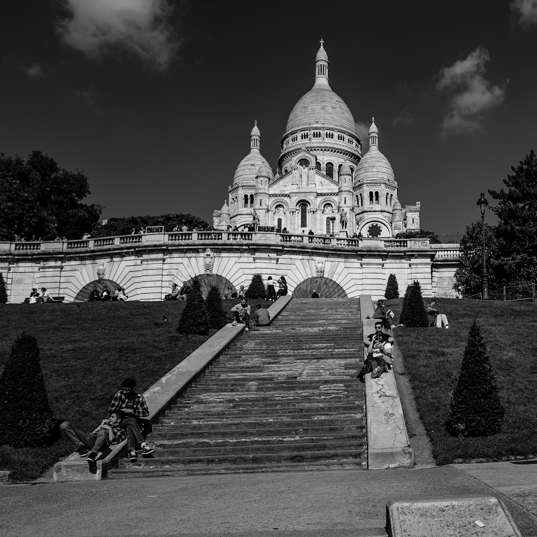 Sacré-Cœur: A Parisian Landmark Steeped in History and Serenity